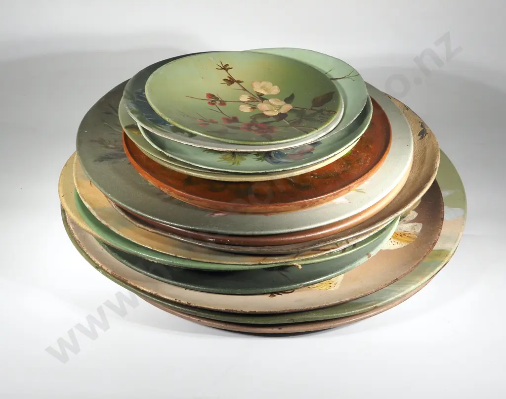 Large Lot of Vintage Metal Plates Image 1++