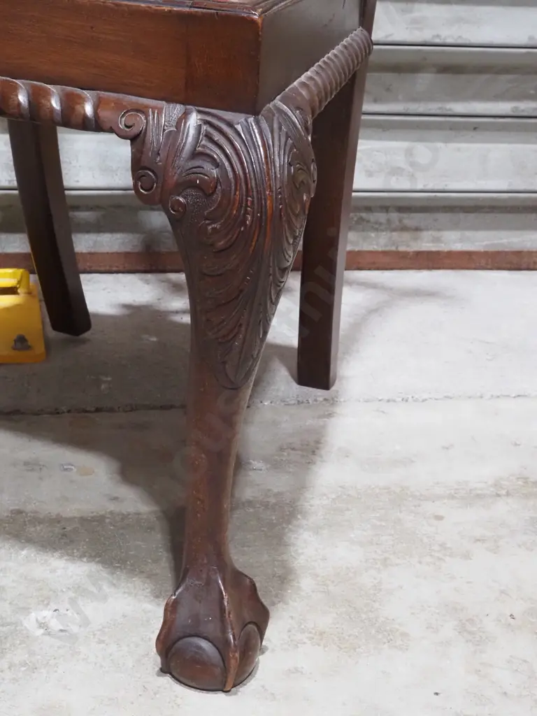 Ornate Antique Style Ball & Claw Chair Image 1++