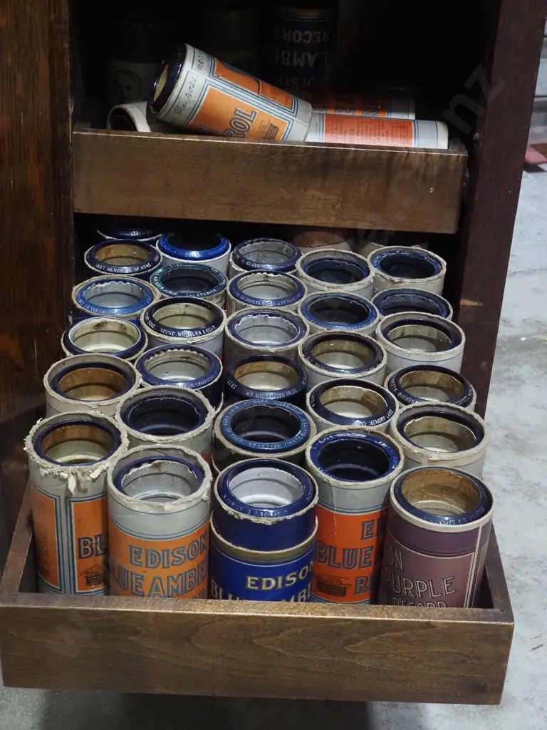 Edison Amberola Floor Model 75 Cylinder Phonograph with Tubes Image 1++