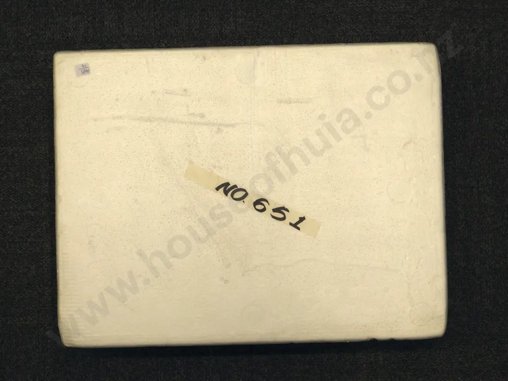 Men in White: The History of New Zealand International Cricket 1894 to 1985. Deluxe Edition 651/1200 Image 1++