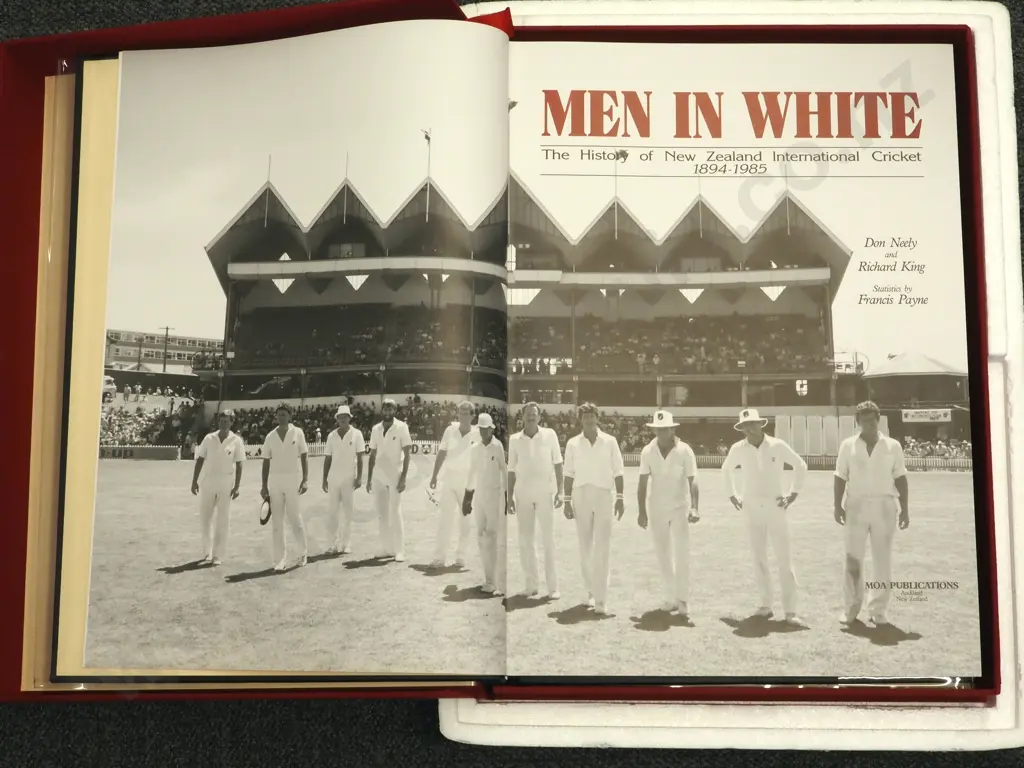 Men in White: The History of New Zealand International Cricket 1894 to 1985. Deluxe Edition 651/1200 Image 1++