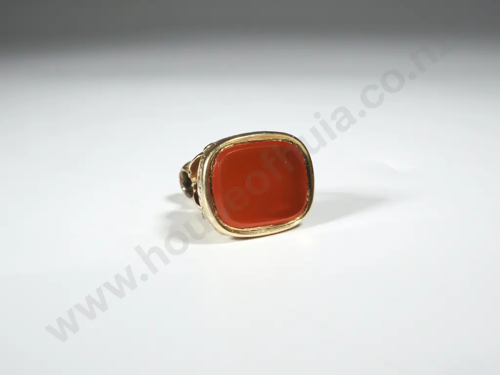 Ornate Victorian Gold Seal - Testing as 15ct Image 1++