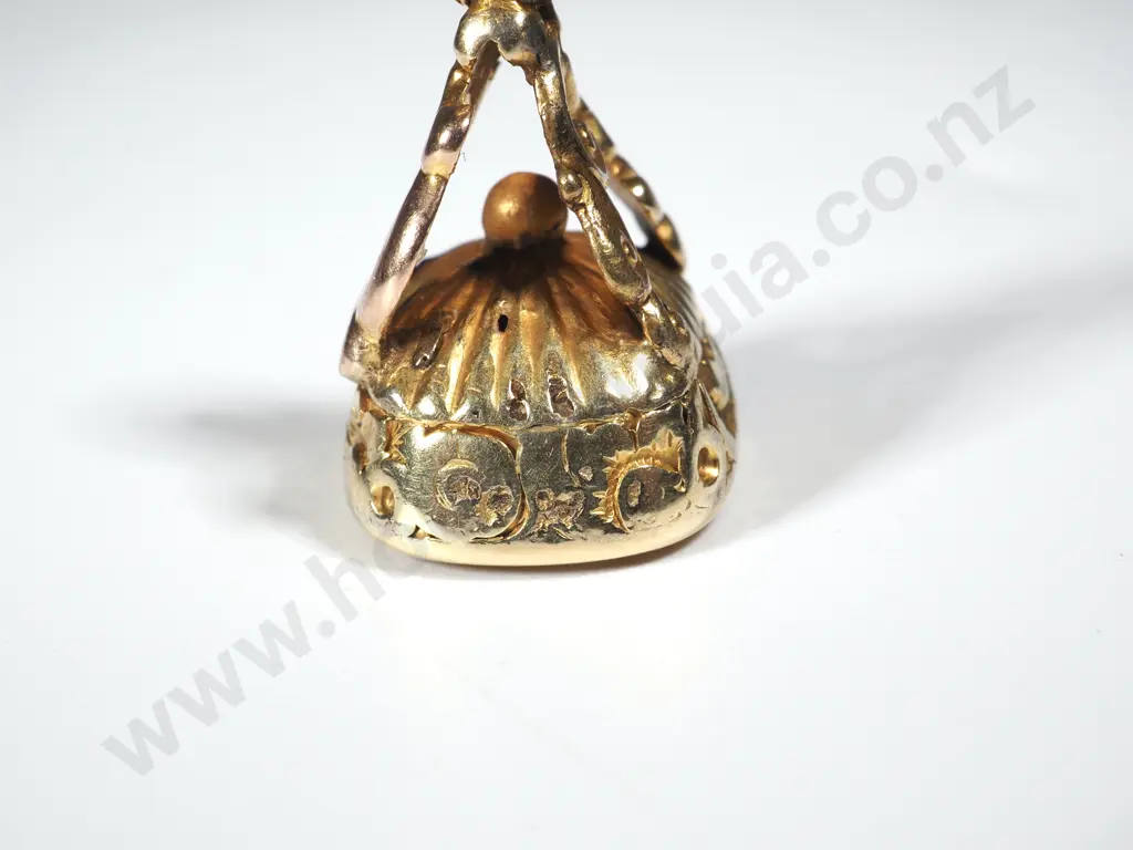 Ornate Victorian Gold Seal - Testing as 15ct Image 1++