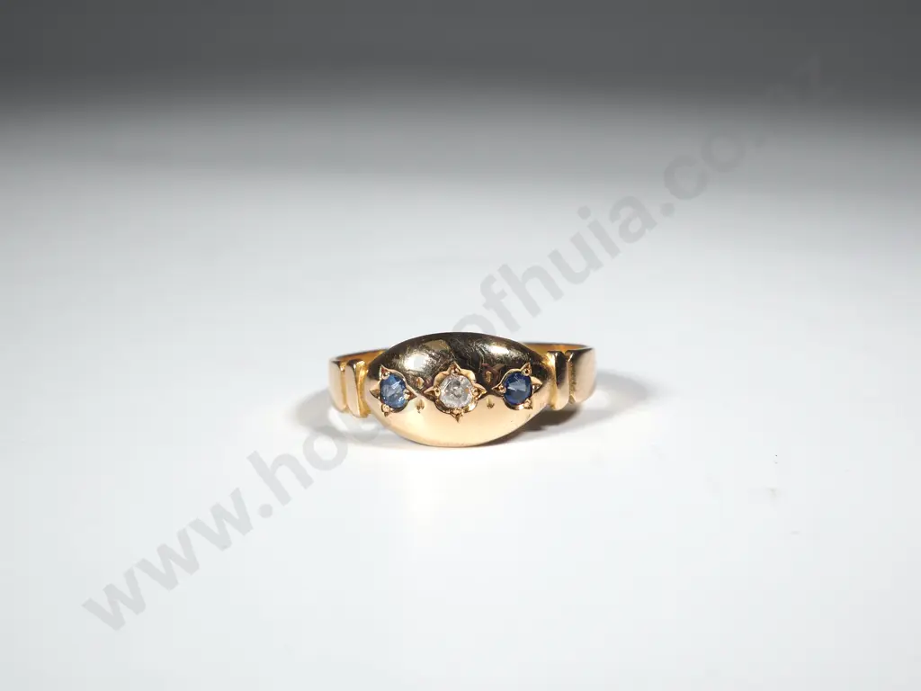 15ct Gold Antique Diamond & Sapphire Ring, English Hallmarks Image 1++