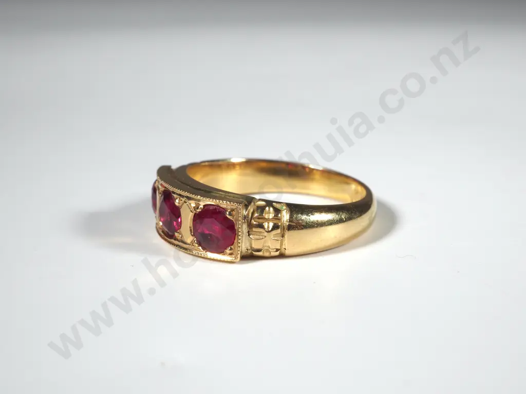 Exceptional 18ct Gold Three Ruby Ring w Crisp English Hallmarks Image 1++