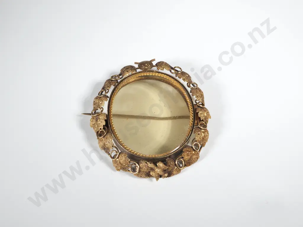 Large Victorian Rolled Gold Mourning Locket w Decorative Oakleaf Frame Image 1++