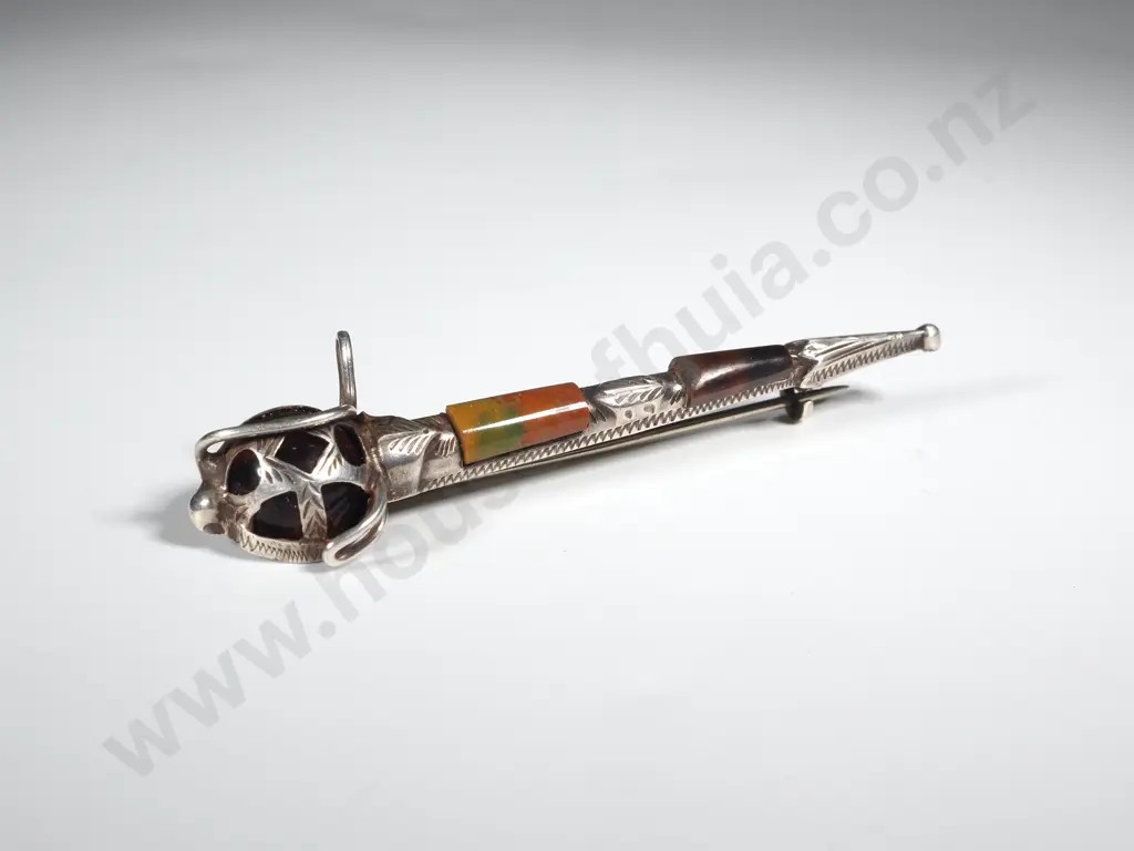 Fine Sterling Silver Scottish Agate Mounted Sword Brooch Image 1++