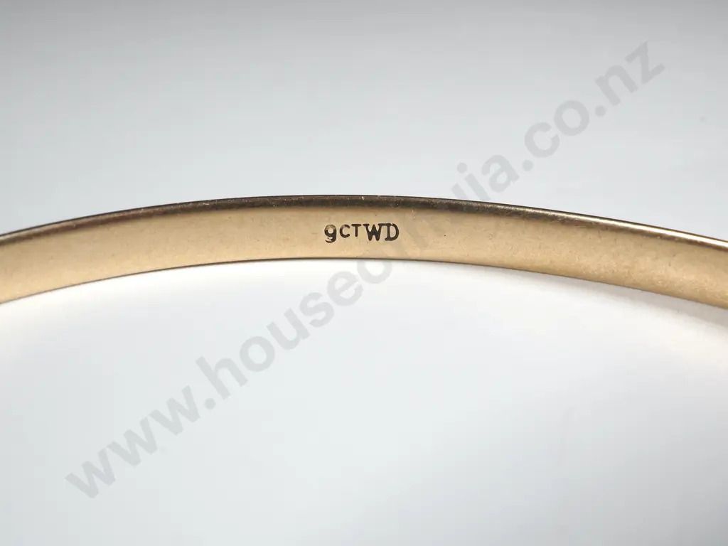 9ct Gold Bangle Image 1++