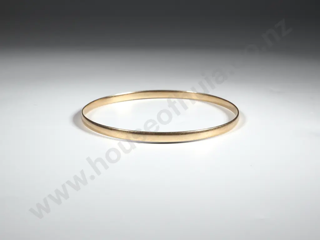 9ct Gold Bangle Image 1++