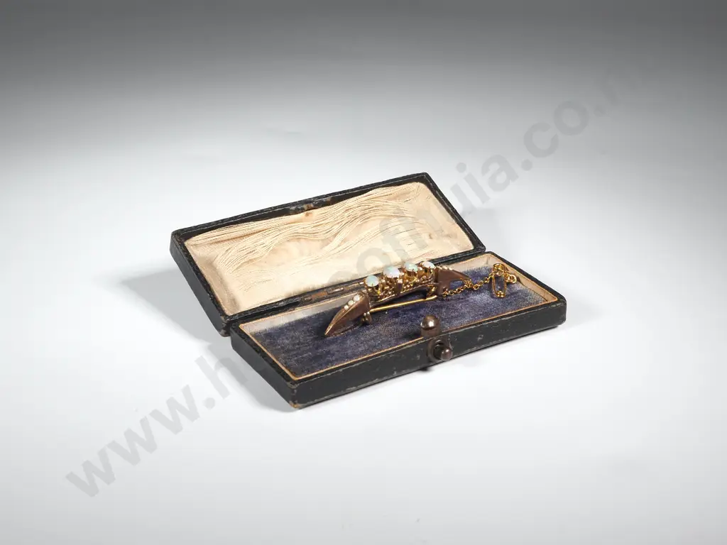 9ct Gold Edwardian Opal & Seed Pearl Brooch in Original Box Image 1++