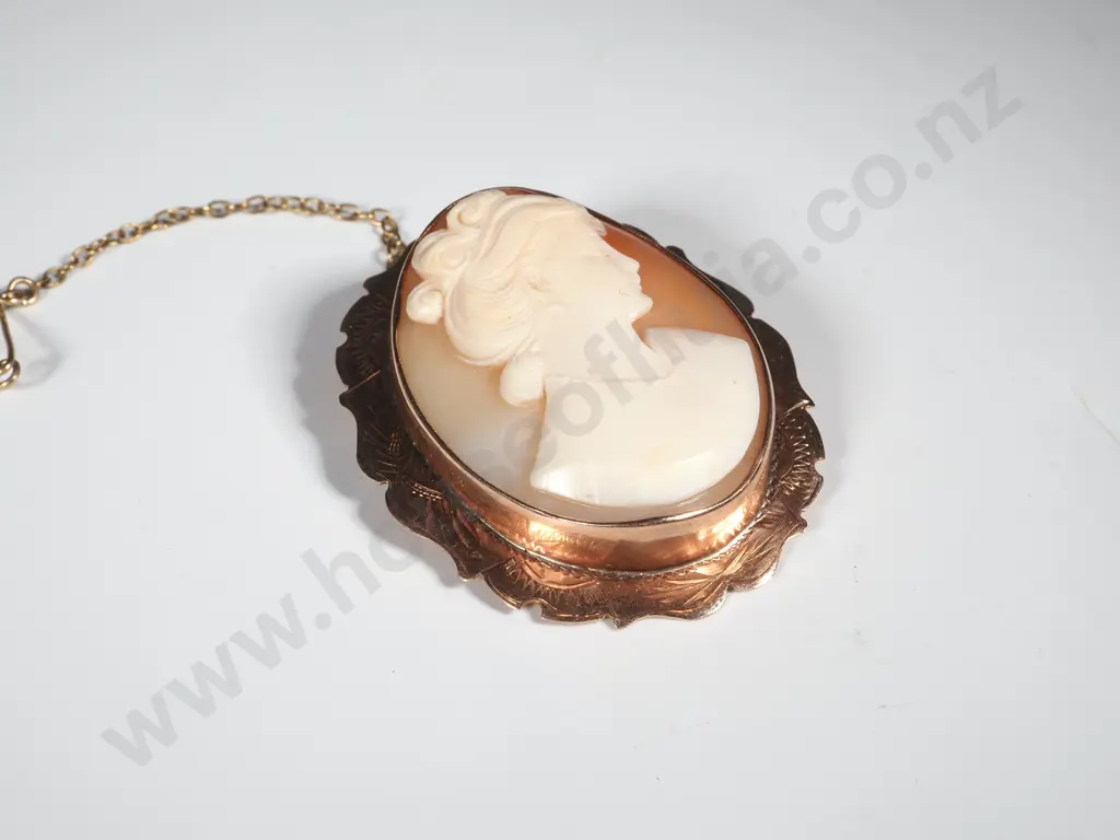 9ct Rose Gold Cameo Brooch Image 1++