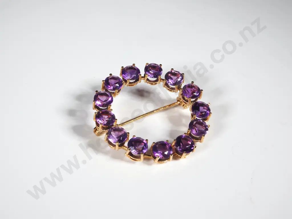 9ct Gold Amethyst Wreath Brooch Image 1++