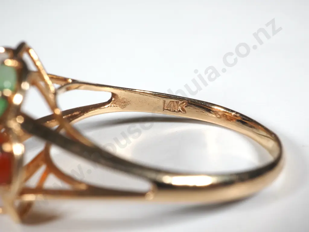 14ct Gold Multi Coloured Gem Ring in Shape of a Daisy Image 1++