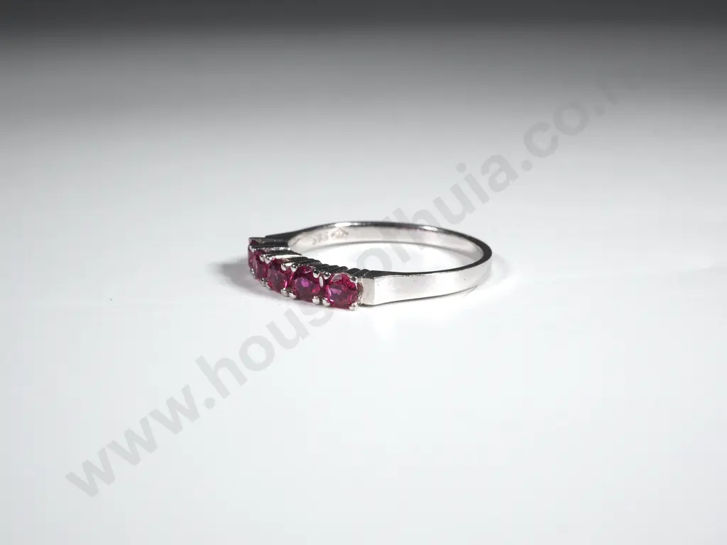 14ct White Gold Ruby Ring Image 1++