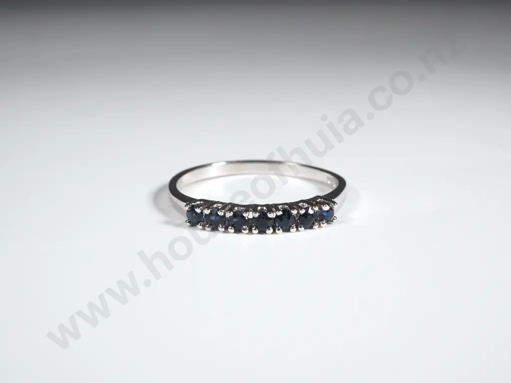 14ct White Gold Sapphire Ring Image 1++
