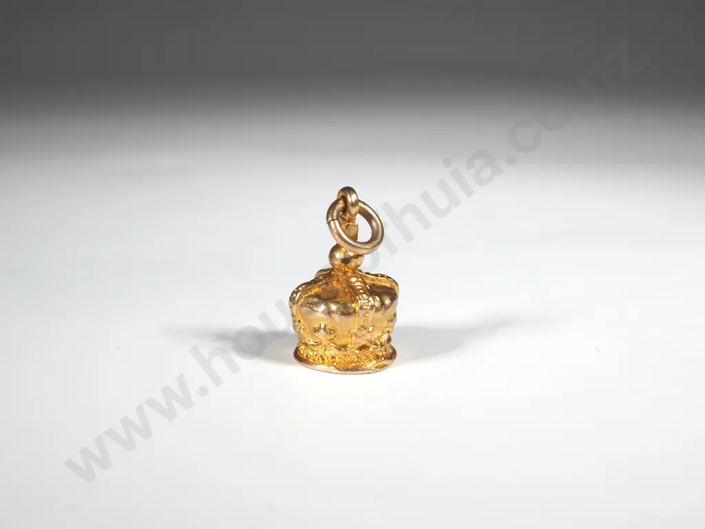 9ct Gold Crown Pendant, Celebrating Queen Elizabeth II Coronation Image 1++