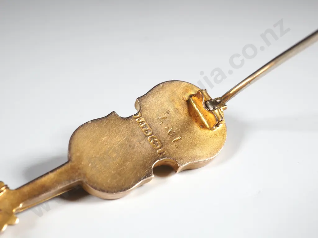 Cased Antique 9ct Gold Violin Brooch w English Hallmarks Image 1++