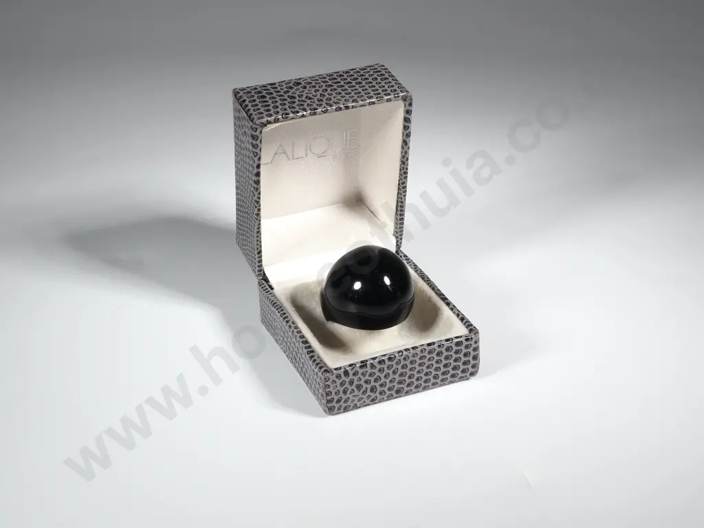 Lalique Black Crystal Cabochon Ring Circa 1930 Image 1++