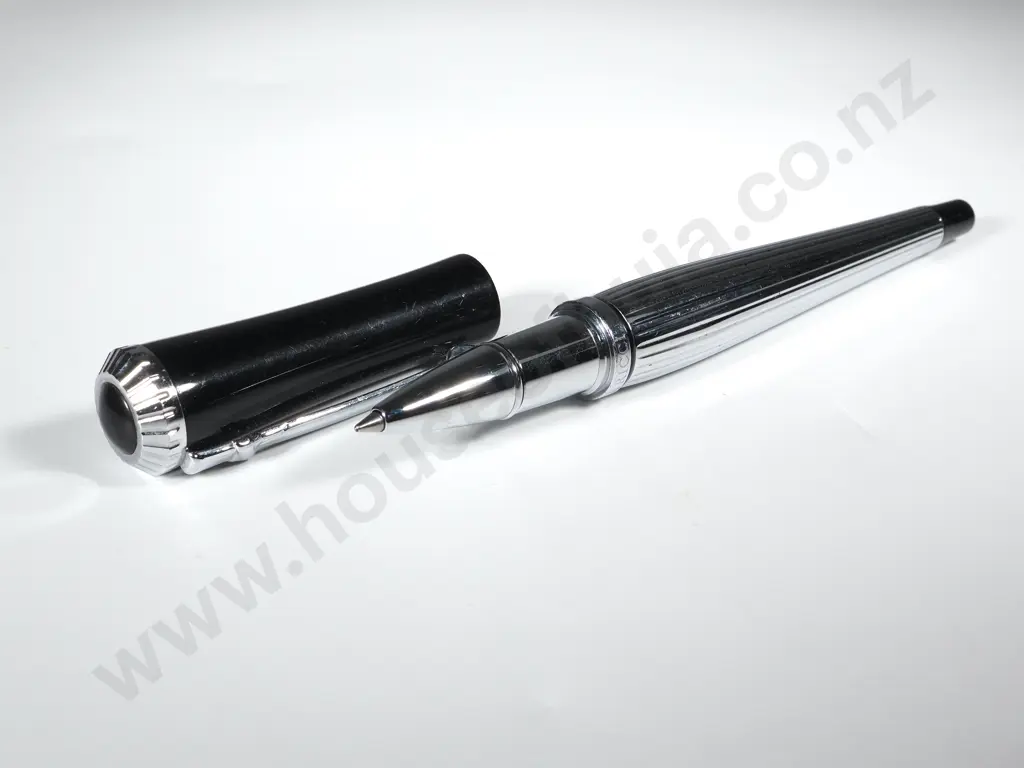 Nina Ricci Sibyllin Black Roller Ball Pen Image 1++