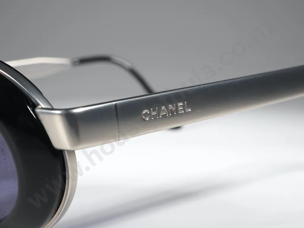 Vintage Cased Chanel Sunglasses: 09610 94305 Image 1++