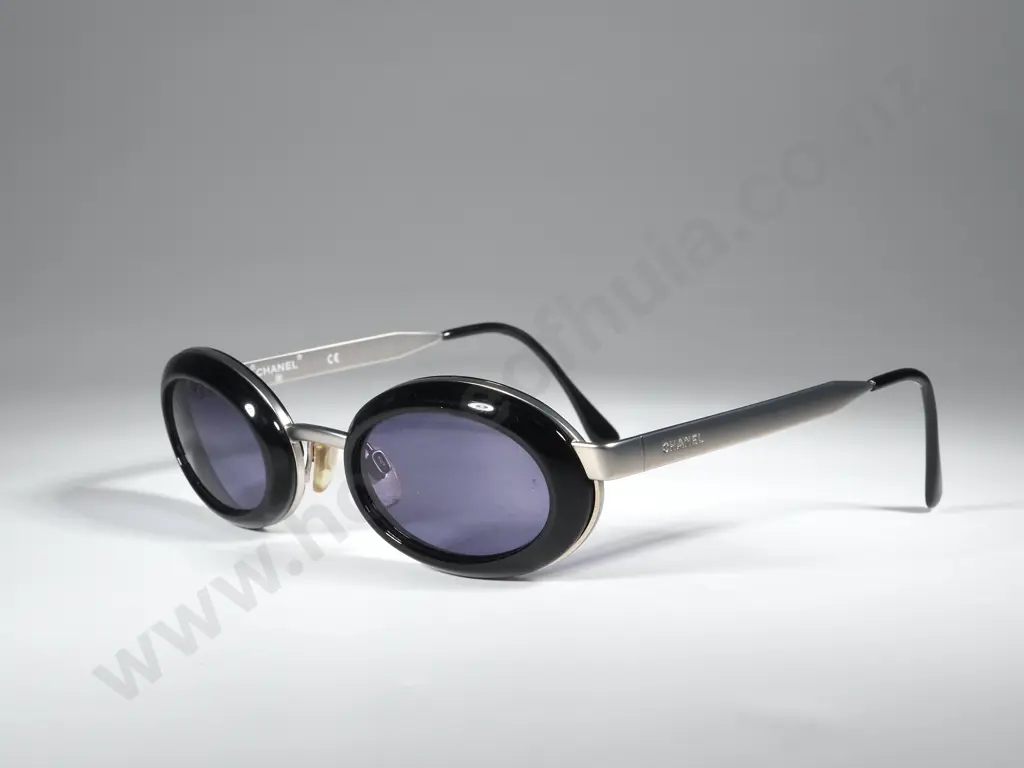 Vintage Cased Chanel Sunglasses: 09610 94305 Image 1++
