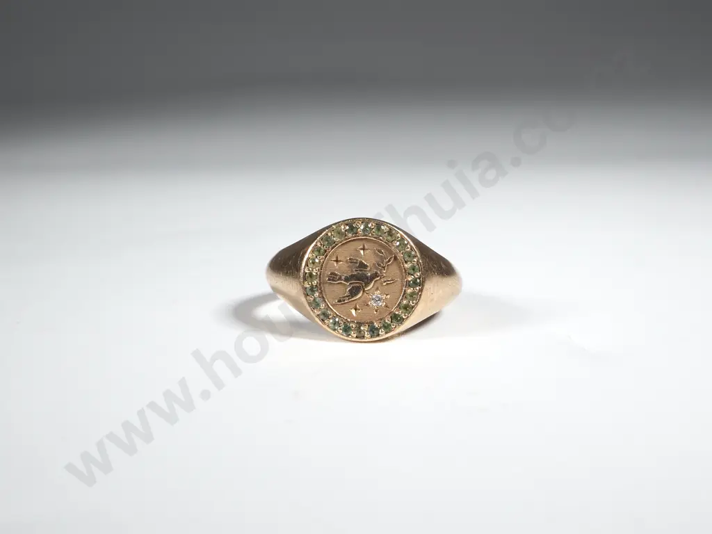 14ct Gold Gem Set Dove of Peace Signet Ring Image 1++