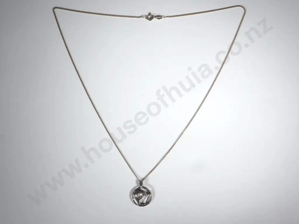 Vintage Sterling Silver Kiwi Pendant & Chain Image 1++