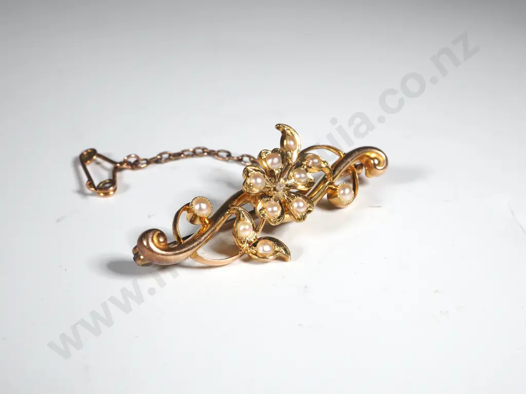 15ct Gold Floreat Art Nouveau Seed Pearl Bar Brooch Image 1++