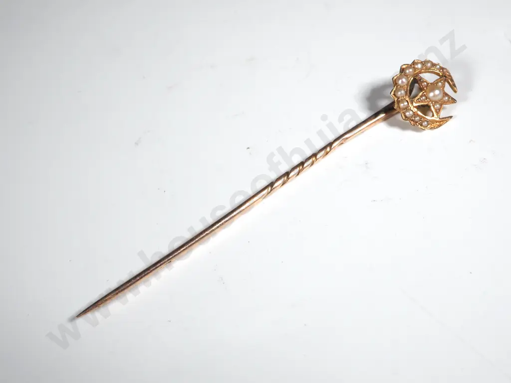9ct Gold Crescent Moon & Star Seed Pearl Stick Pin Image 1++