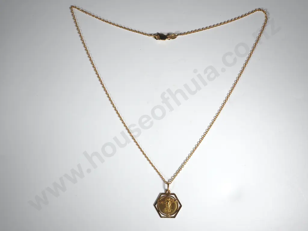 18ct Gold Vintage Classical Female Figure Pendant w Gold Plated Silver Chain Image 1++