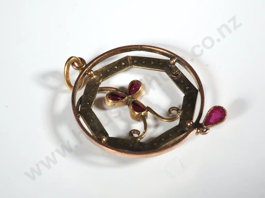 9ct Gold Edwardian Seed Pearl & Garnet Pendant in Antique Box Image 1++