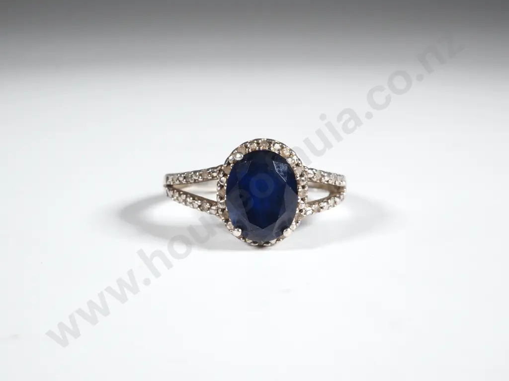 Sterling Silver & Synthetic Sapphire Ring w Stones Image 1++