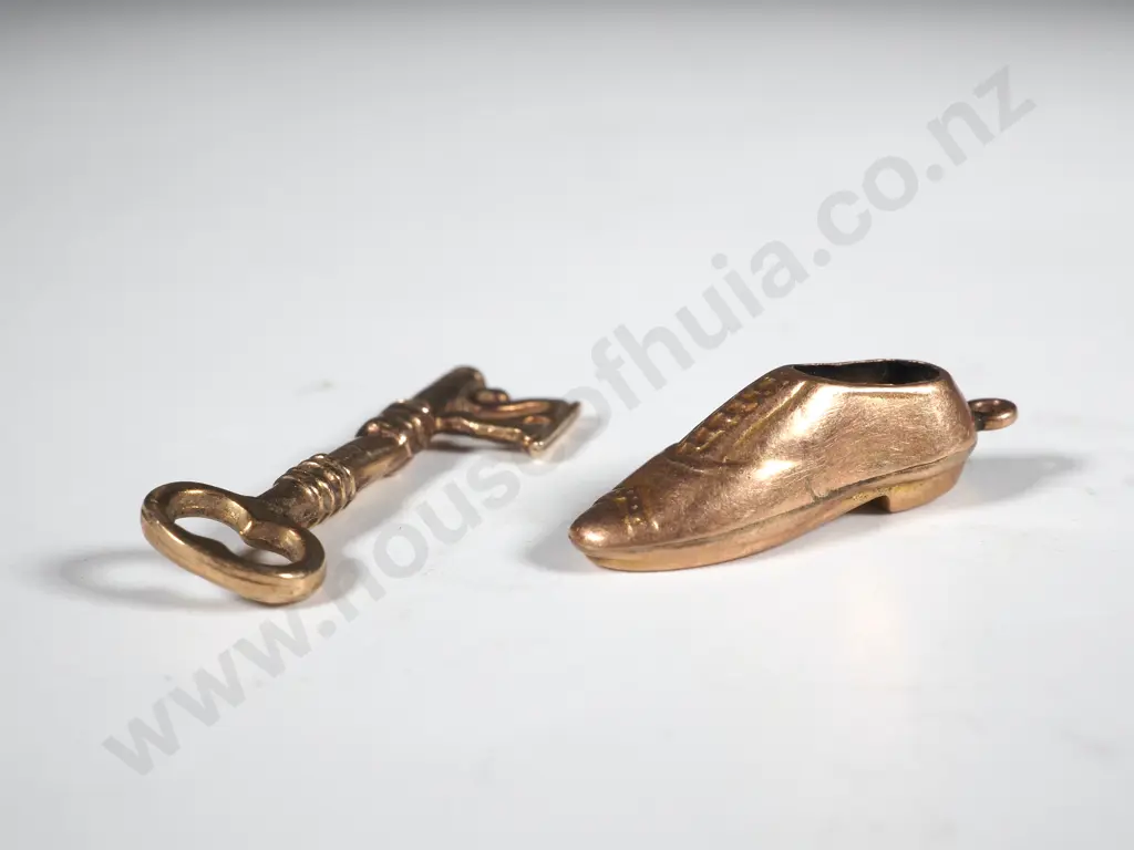 Two 9ct Gold Pendants/Charms Image 1++