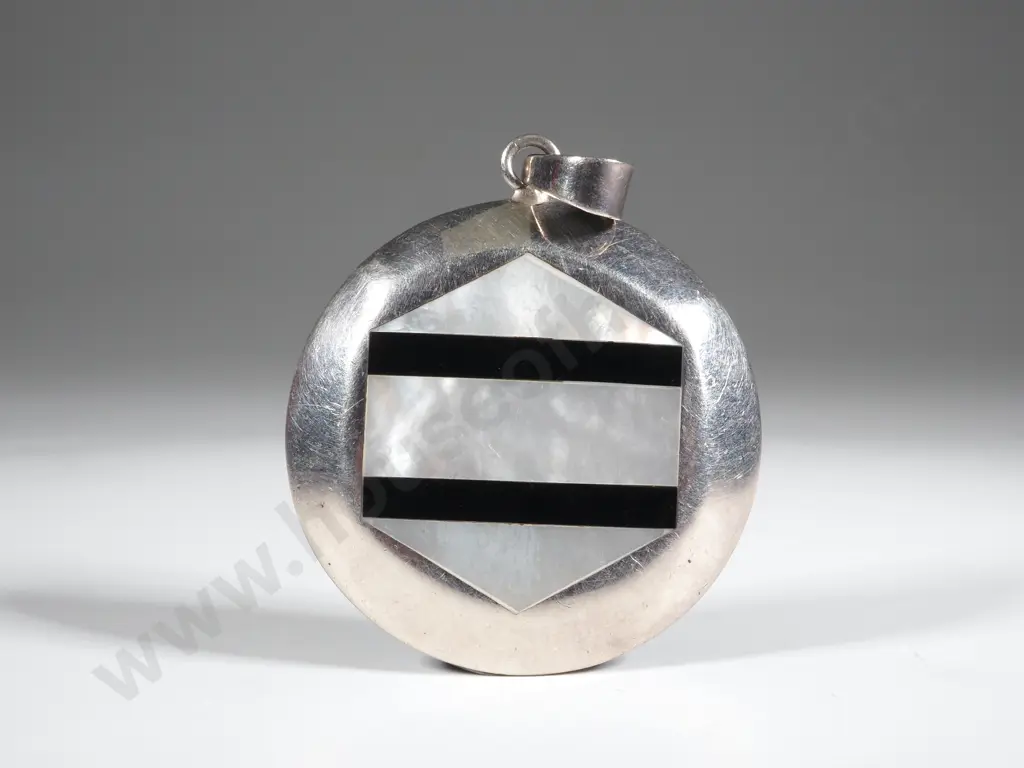 Sterling Silver Circular Pendant with Hexagonal MOP & Onyx Inset Image 1++