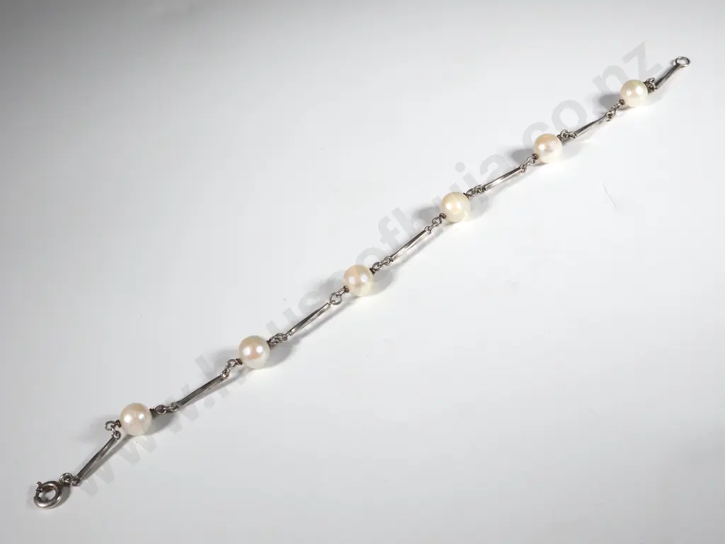 Sterling Silver Pearl & Bar Twist  Link Bracelet Image 1++