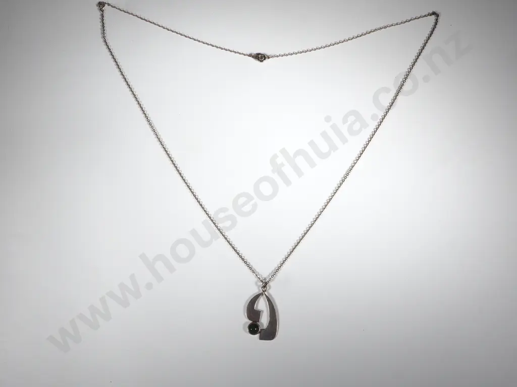 Modernist Sterling Silver & Greenstone Necklace On Chain  Image 1++