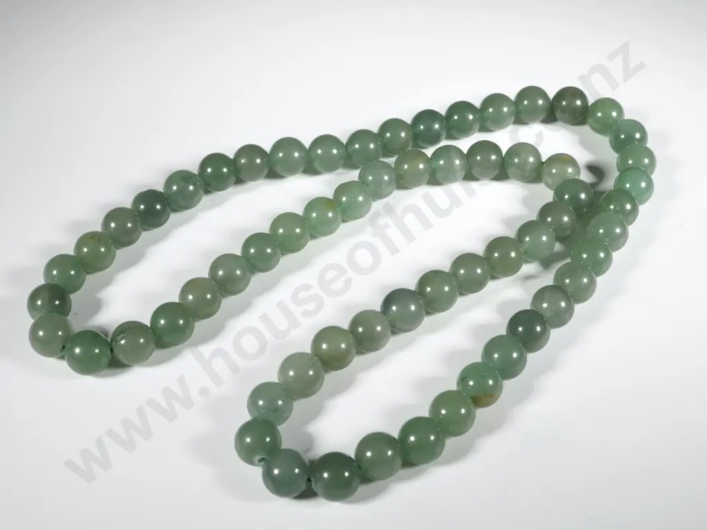 String Of Jadeite Beads Image 1++