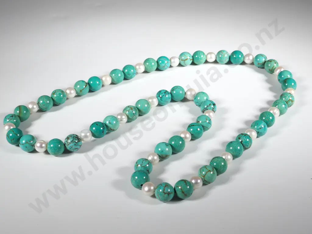 Turquoise & Pearl Bead Necklace. Image 1++