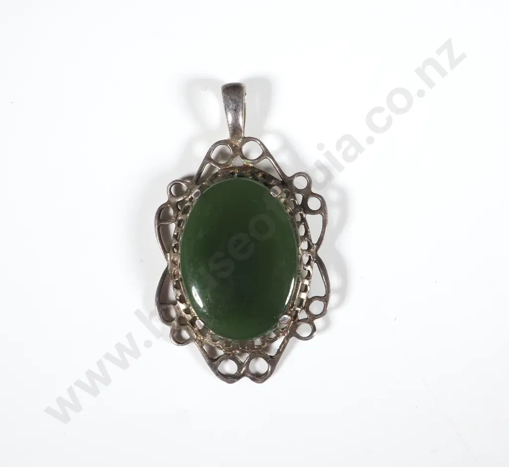Oval Greenstone & Sterling Silver Pendant Image 1++