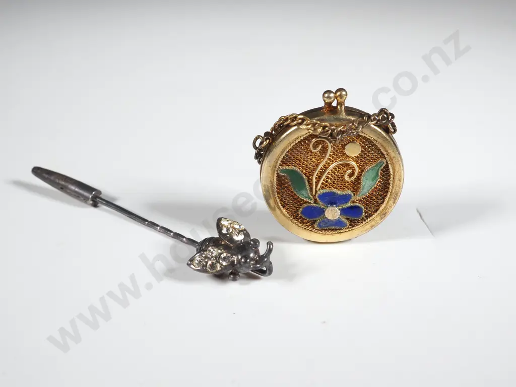 Bee Stick Pin & a Silver Gilt & Enamel Miniature Purse  Image 1++