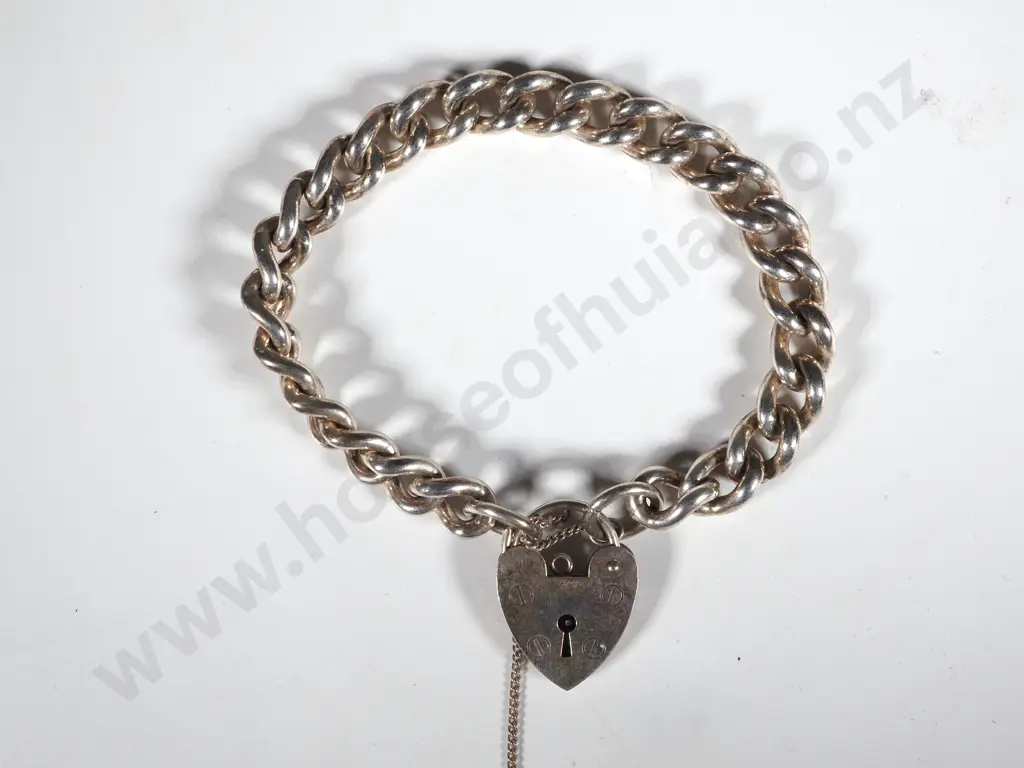 Vintage Sterling Silver Padlock Curb Link Bracelet Image 1++