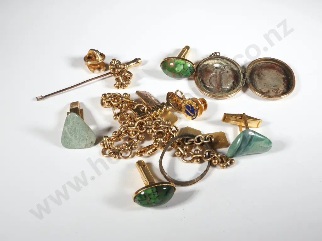 Assorted lot of Rolled & Lined Gold Items Image 1++