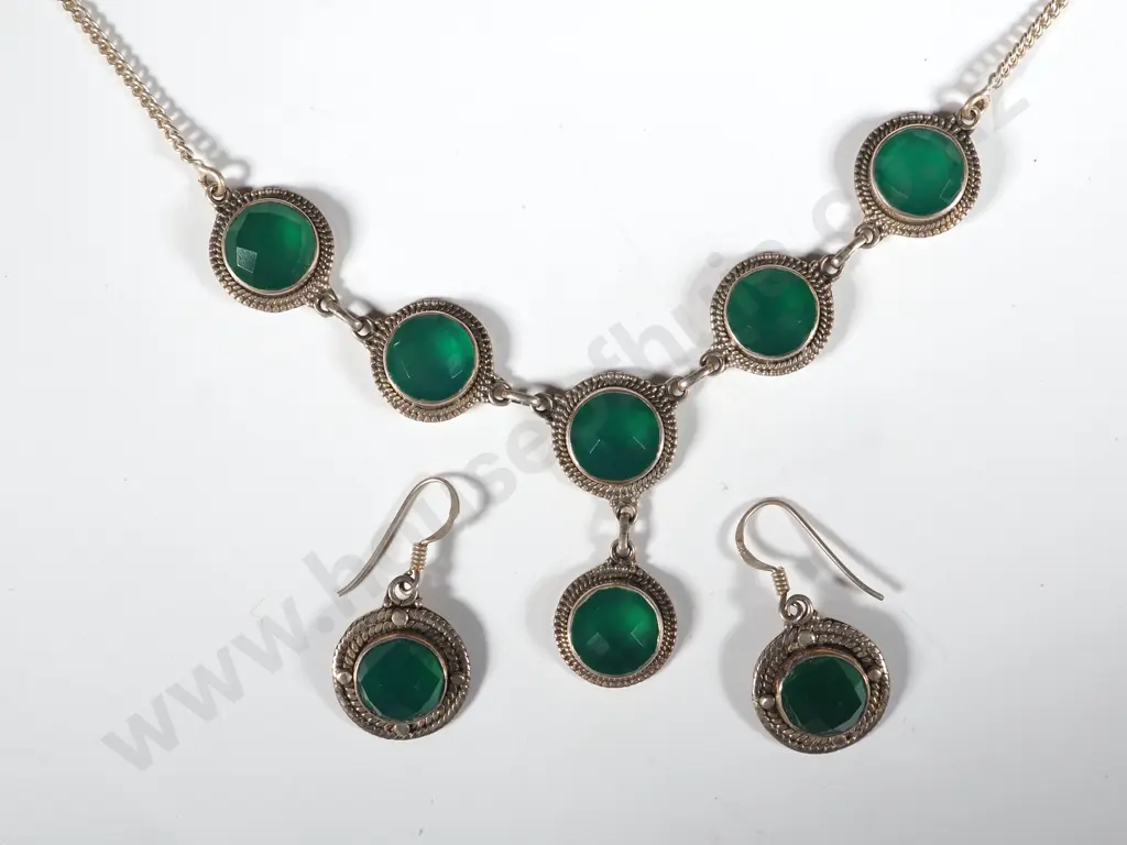 Sterling Silver Faceted Green Gem Necklace & Earrings Image 1++