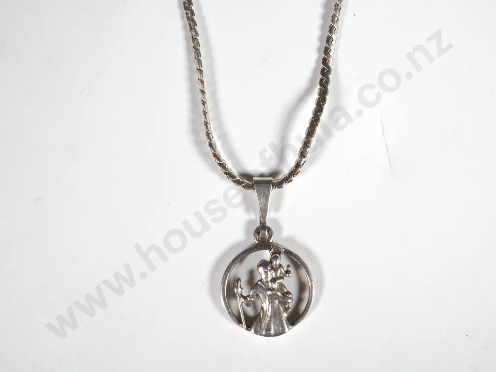 Sterling Silver St Christopher & Chain  Image 1++