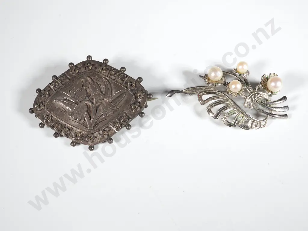 Two Brooches.One w Embossed Lily Of Valley Decoration & A Sterling Silver & Pearl Floral Brooch Image 1++