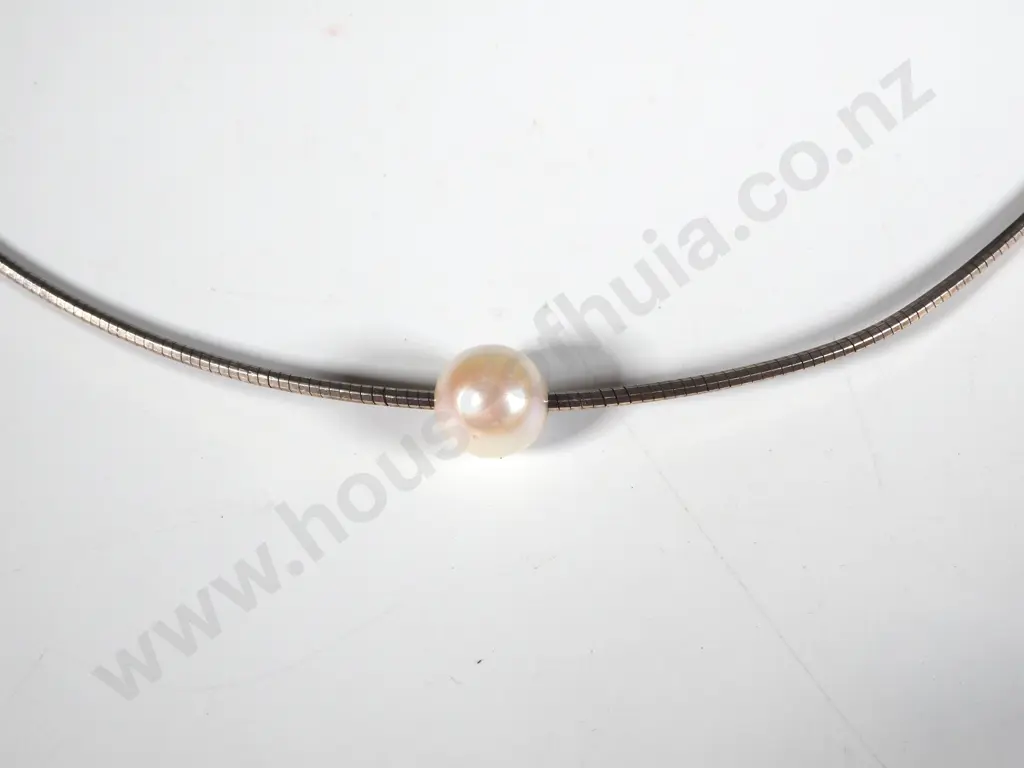 Single Pearl on a Sterling Silver Snake Chain Image 1++