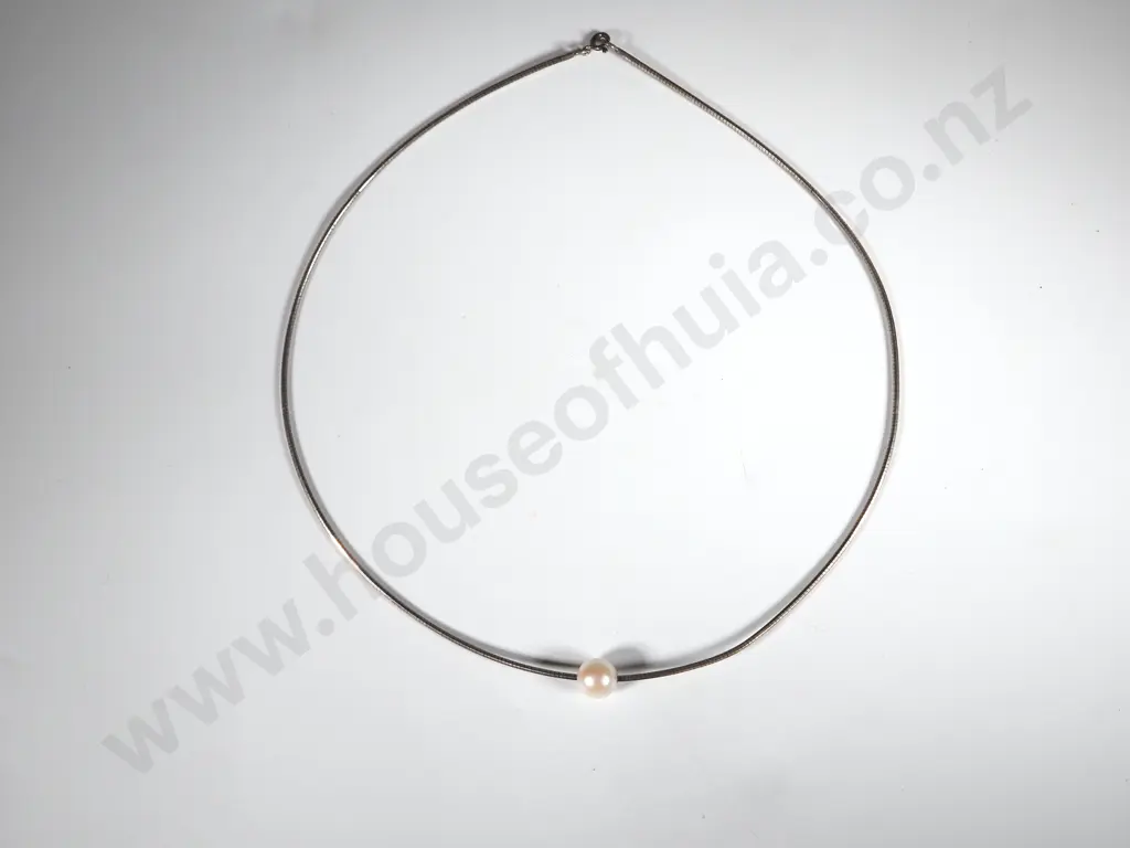 Single Pearl on a Sterling Silver Snake Chain Image 1++