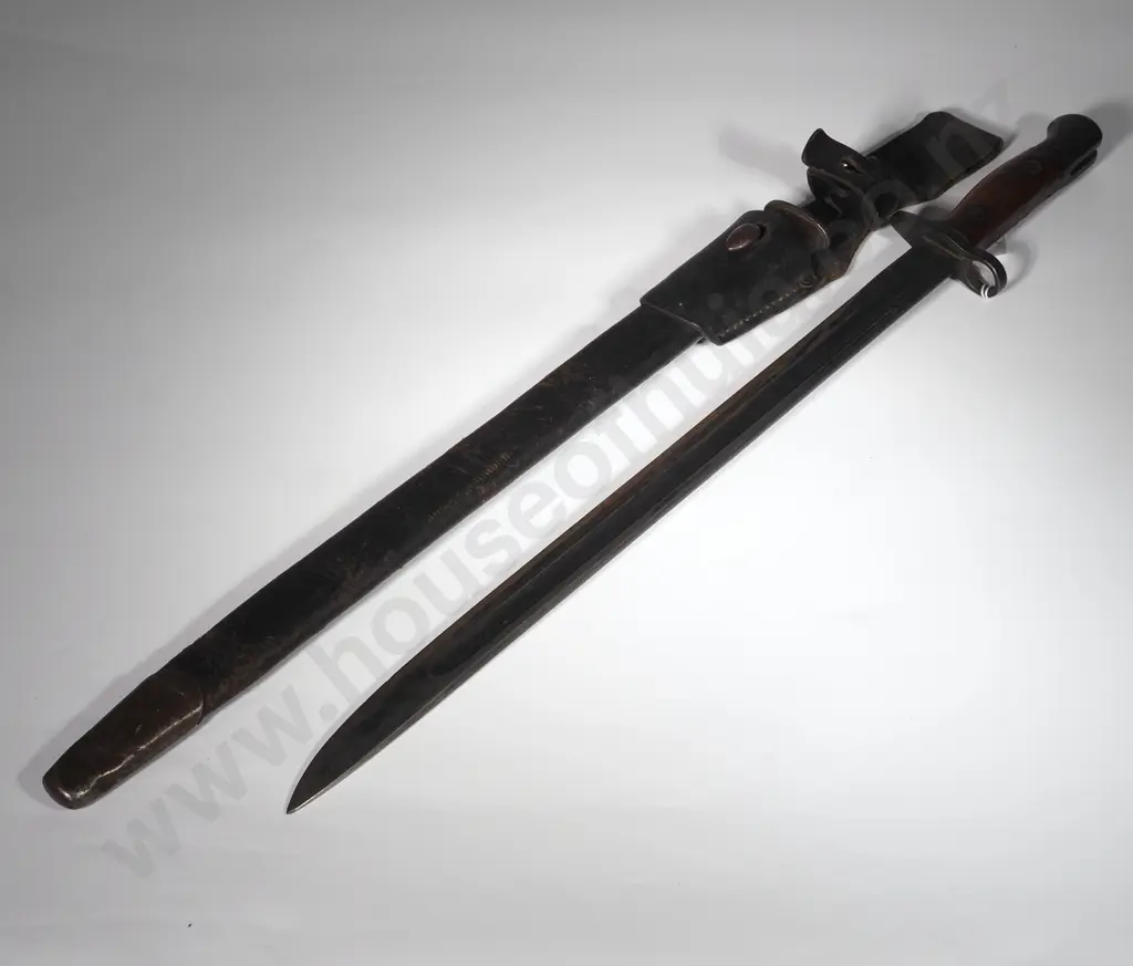 1907 SMLE Bayonet MA 1940 In Scabbard w German Frog. Image 1++