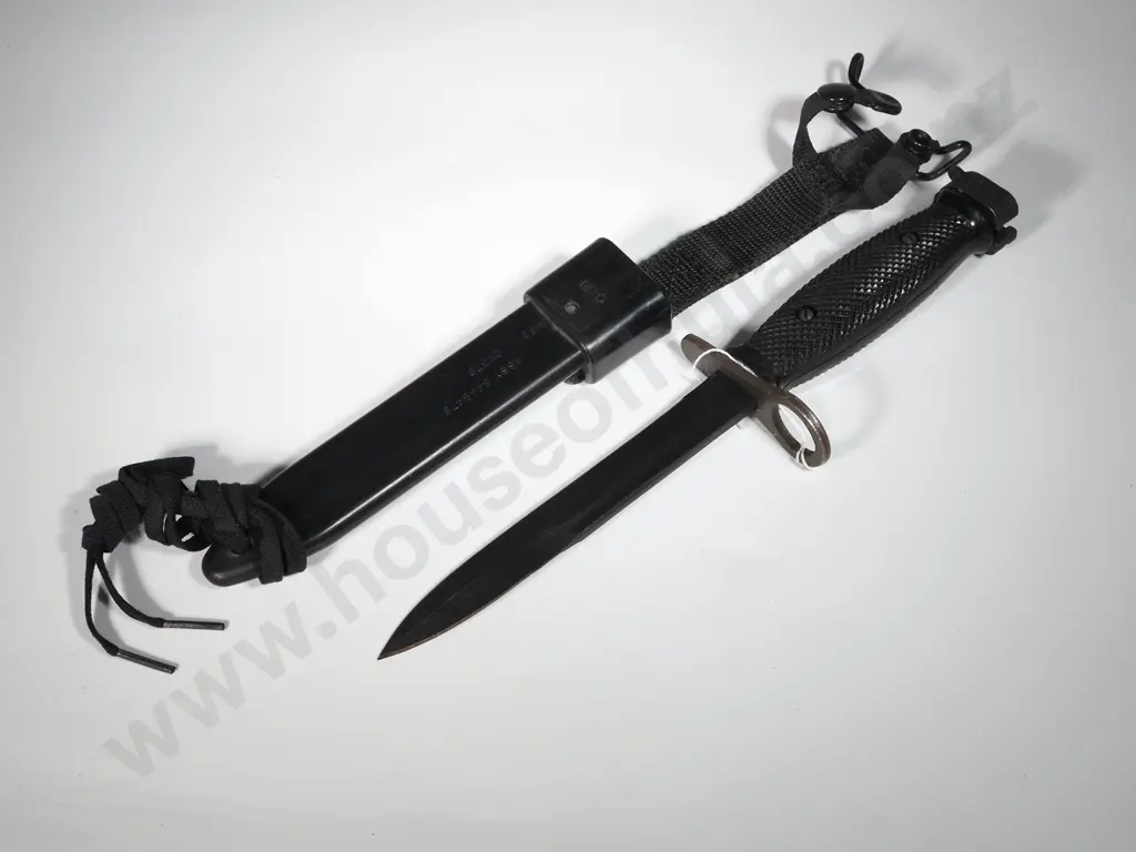 US M7 Bayonet by Gen Cut in M10 Scabbard  Image 1++
