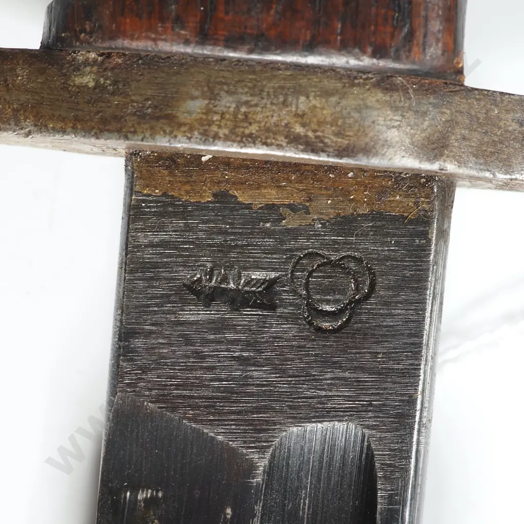 Japanese Type 30 Bayonet w Metal Scabbard Image 1++
